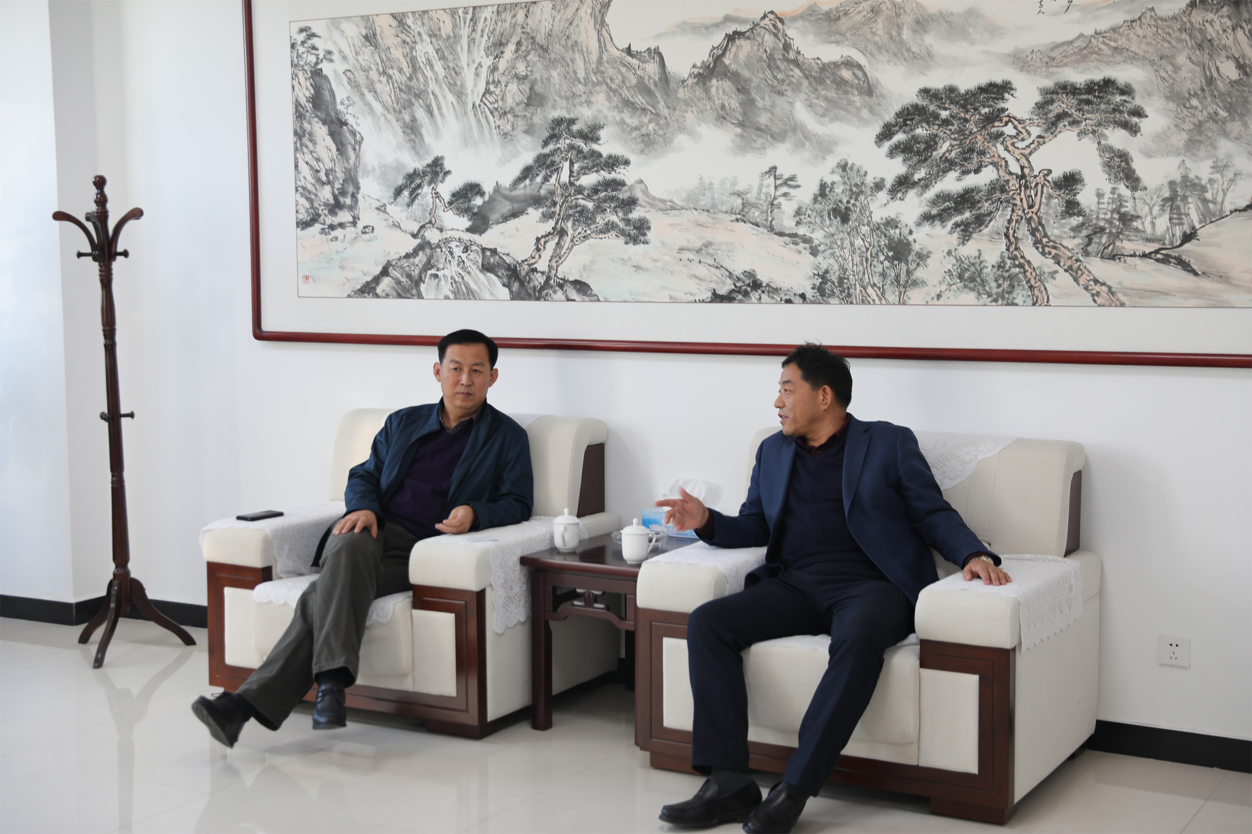 博納德與河北地球物理勘察院進行技術合作